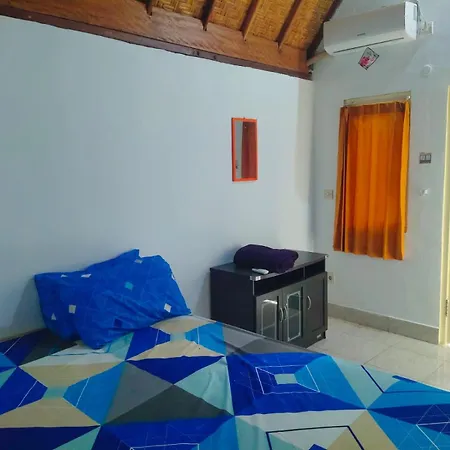 Putri Nyale Bungalow Kuta  Exterior photo