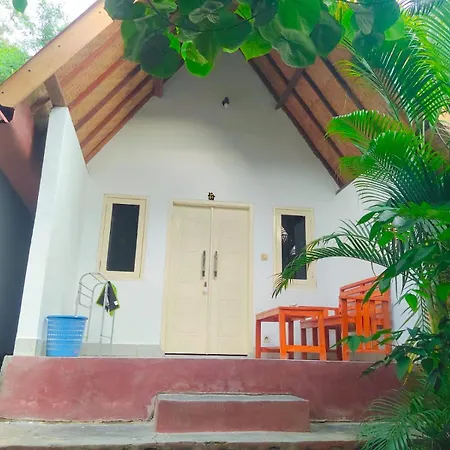 Putri Nyale Bungalow Kuta  Exterior photo