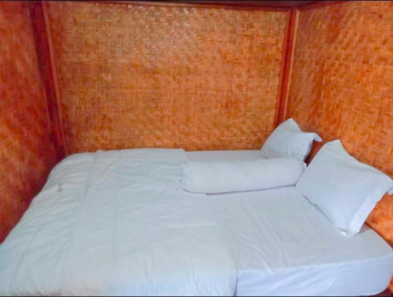 Putri Nyale Homestay